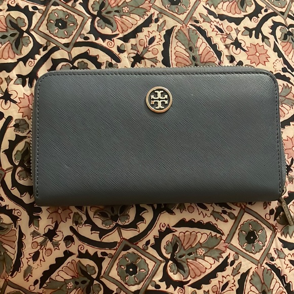 Tory Burch Handbags - Tory Burch Periwinkle Blue long zip wallet